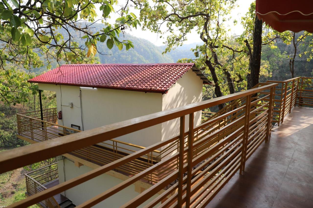Suryoday Resort Lansdowne Bagian luar foto